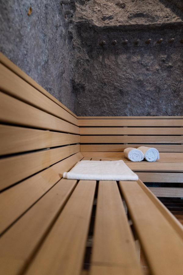 Hotel Kristaly Konferencia & Wellness Ajka Bagian luar foto